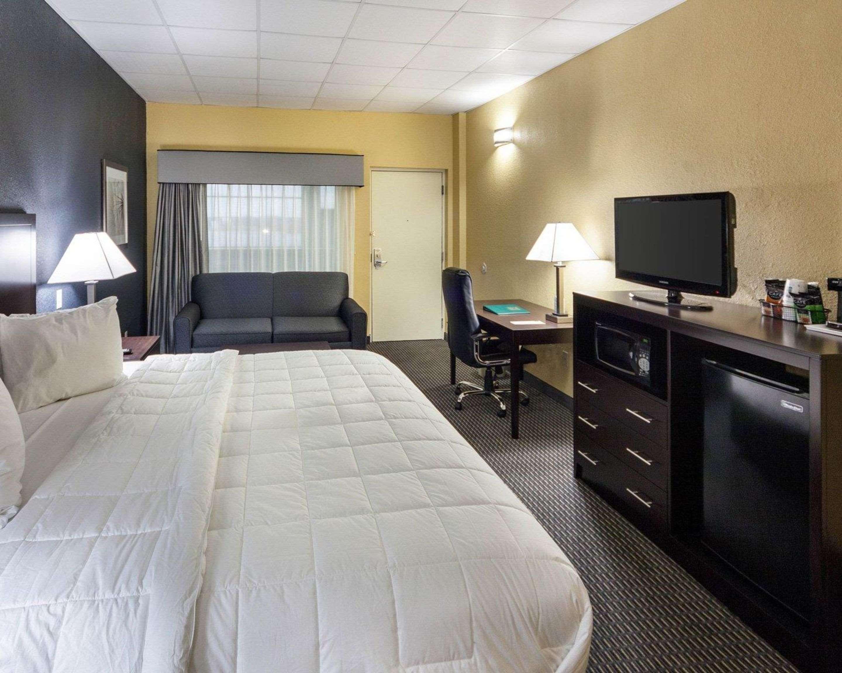 Quality Inn Montpelier ภายนอก รูปภาพ