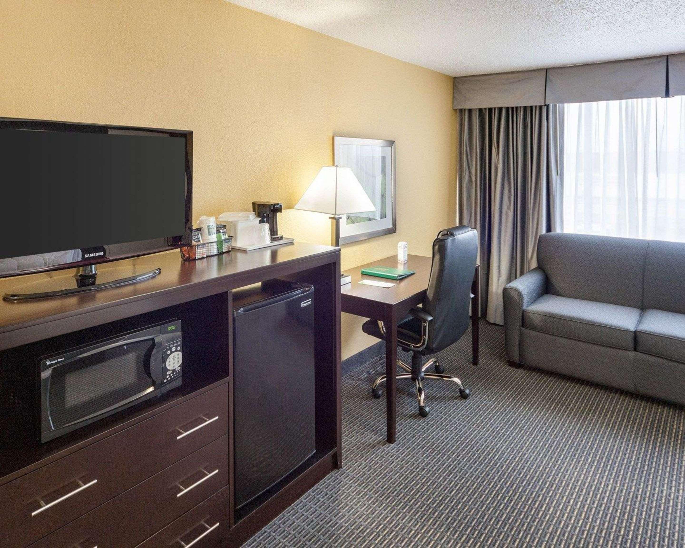 Quality Inn Montpelier ภายนอก รูปภาพ
