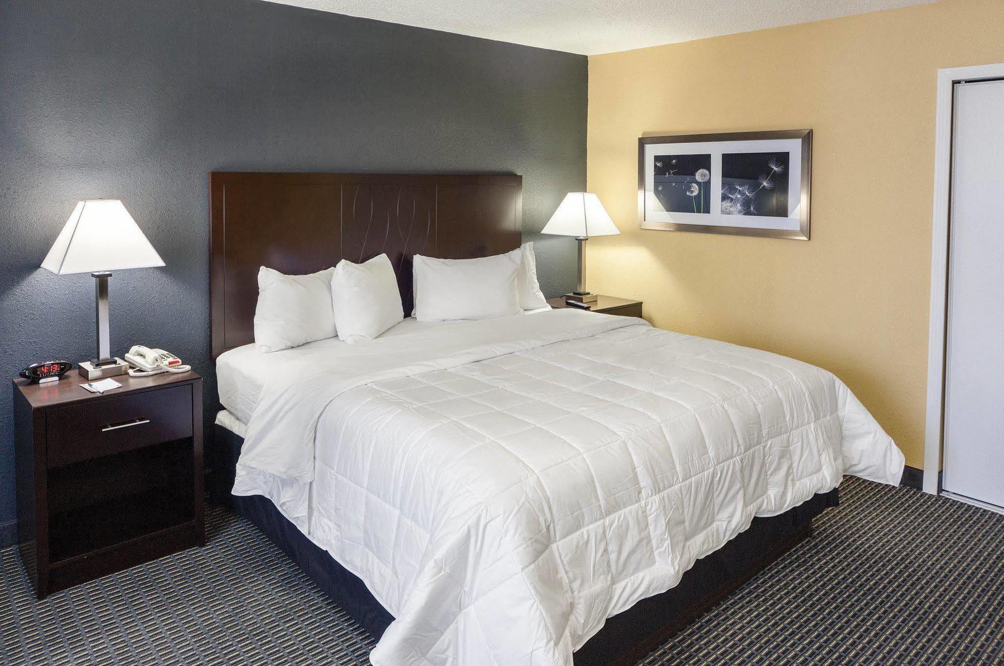 Quality Inn Montpelier ภายนอก รูปภาพ